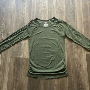 NEW!! GAIAM Forest Green Runners Long-Sleeve Workout Top!!